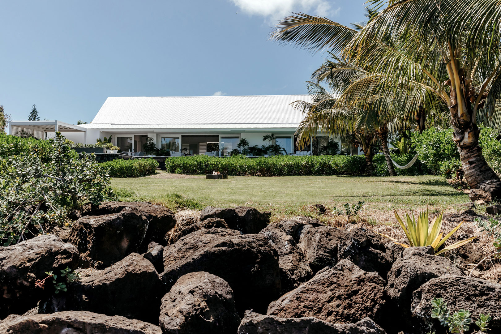 Exterior-Rock-View Exterior-Rock-View